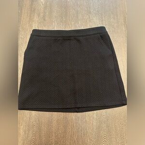 NWOT LOFT BLACK QUILTED SKIRT WITH POCKETS - Size 10 SKU:348
